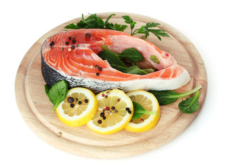 Red fish with lemon and parsley