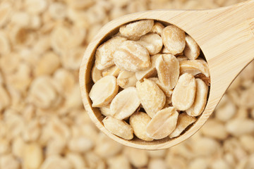 Fresh Dry Organic Peanuts