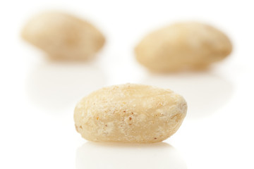 Fototapeta na wymiar Fresh Dry Organic Peanuts