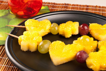 Fruit kebabs