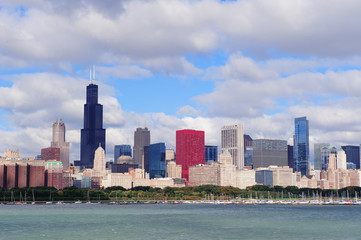 Obraz premium Chicago skyline over Lake Michigan