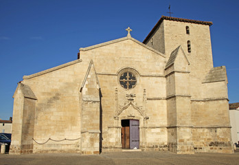 Fototapeta na wymiar église de Coulon