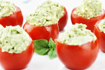 Pesto and Avocado Stuffed Tomatoes