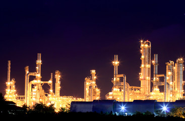 Fototapeta na wymiar Oil refinery at twilight (Map Ta Phut Industrial Estate Rayong T
