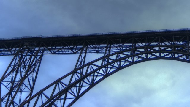 Zeitraffer M&uuml;ngstner Br&uuml;cke