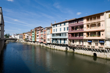 Castres maisons sur l'Agout