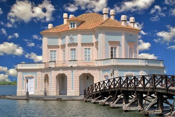 Naklejka premium Casa sul lago