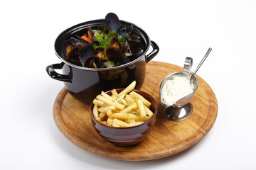 mussels with sauce