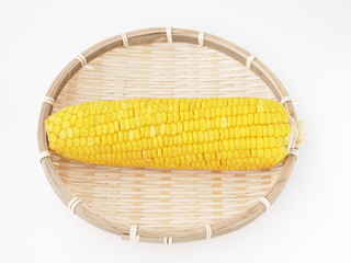 茹でトウモロコシ