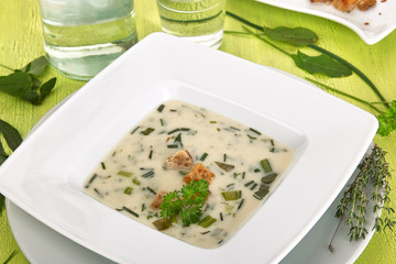 Kraeutersuppe