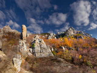 Fototapeta na wymiar Beautiful autumn landscape in the mountains. Demerdzhi plateau,
