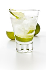 Vodka with lime and ice