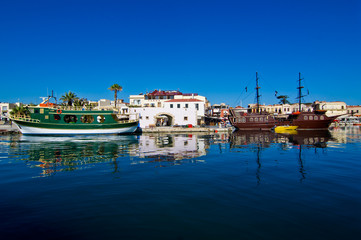 Fototapeta premium Ships at the old harbour