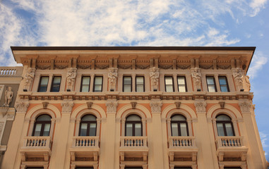 Palazzo modello, Trieste