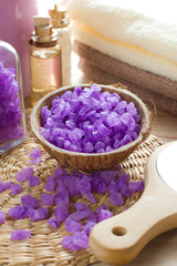Aromatic spa set with sea salt