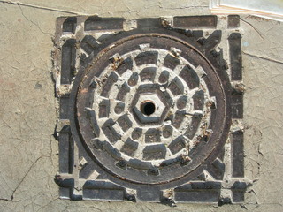 plaque égouts Toulon