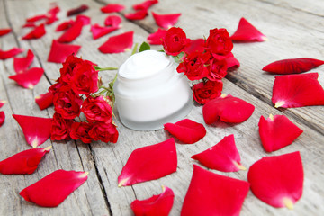 Rosenblütencreme
