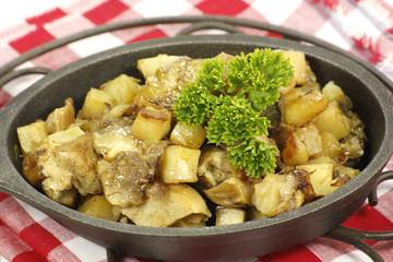 Poêlée de pommes de terre sautées au cèpes