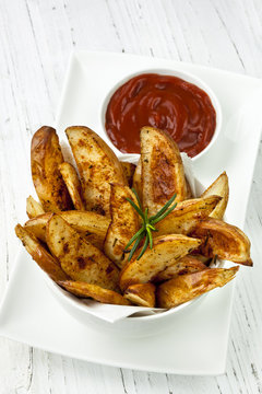 Potato Wedges with Ketchup