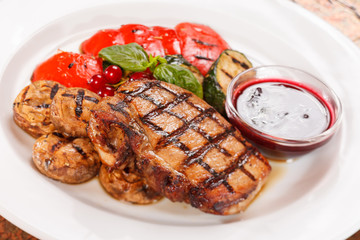 grilled steak with vegetables