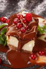 Chocolate cheesecake with berries