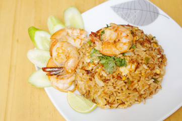 Frid rice with shrimp