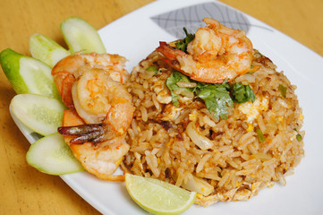 Frid rice with shrimp
