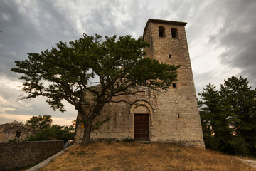Fototapeta na wymiar Spoleto kościół