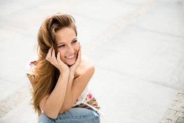 Fototapeta premium Young woman outdoor portrait