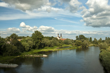 Letni krajobraz nad rzeką Wartą - obrazy, fototapety, plakaty