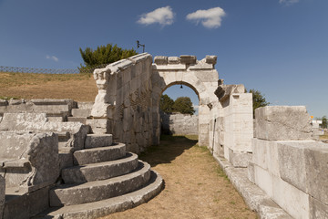Pietrabbondante, Molise-scavi del santuario sannita