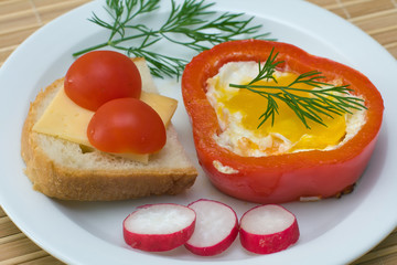 Eggs baked in pepper