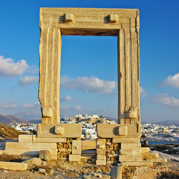 travel in Greece series - Naxos, appolo gate temple