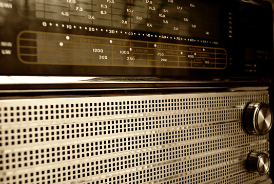 Vintage radio receiver tuner
