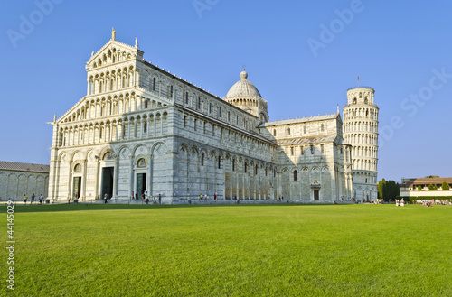 Duomo and Leaning Tower, Pisa, Italy скачать