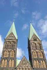Fototapeta na wymiar Bremen Strzałki Katedra Świętego Piotra 1