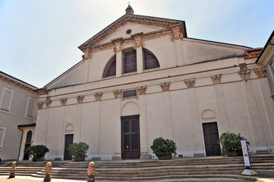 Milano, la Chiesa di San Vittore al Corpo