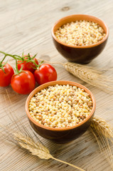ciotole di fregola, tipica pasta della Sardegna