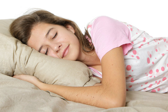 adolescente dort sourire