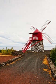 The windmill on the shores