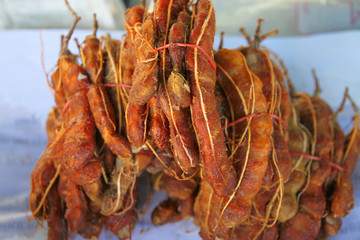 Lumps of ripe tamarind, used as Thai food flavouring