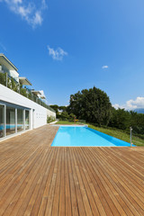 residence with swimming pool