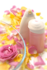 Obraz na płótnie Canvas Pink cosmetics