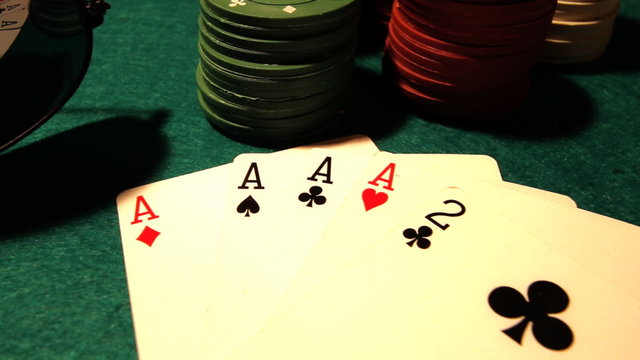 Poker table 