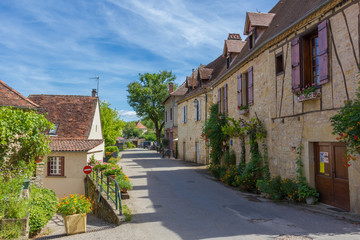 Fototapeta na wymiar Ulica Autoire piękna wieś z Francji