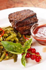 Grilled steak with vegetables