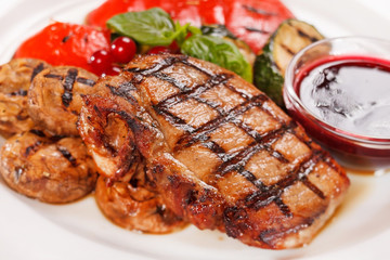 grilled steak with vegetables