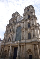 Fototapeta na wymiar Katedra w Rennes