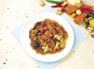steamed chicken with vegetables and hot pepper paste