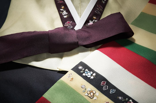 coat string on Korean traditional dress, Hanbok